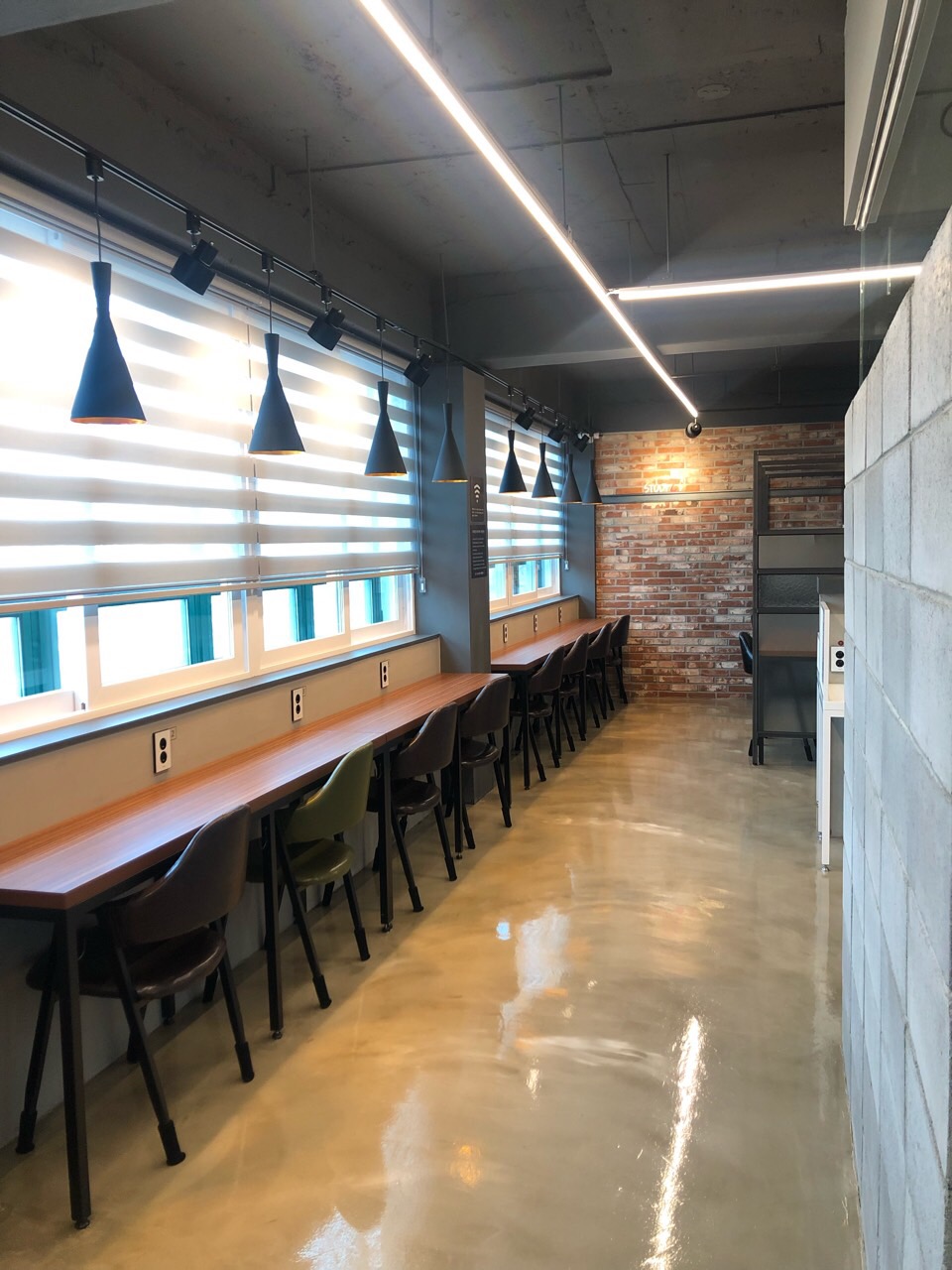 STUDY UP 스터디카페