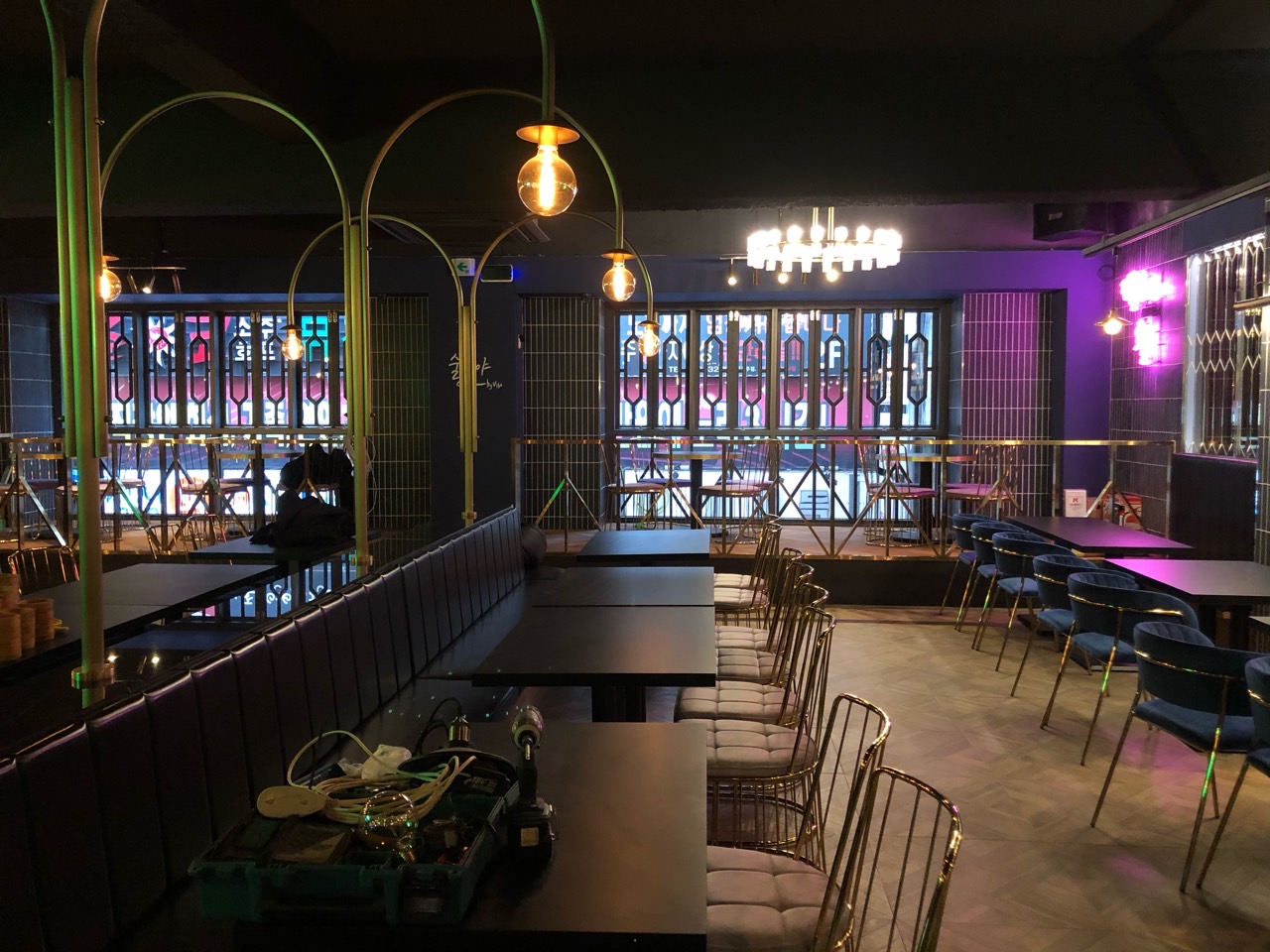 다이닝 캐주얼바