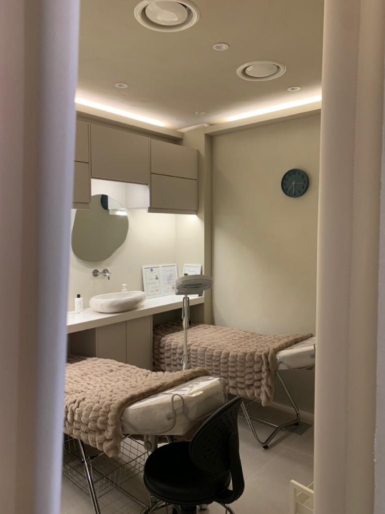 브로우티 뷰티-케어 매장